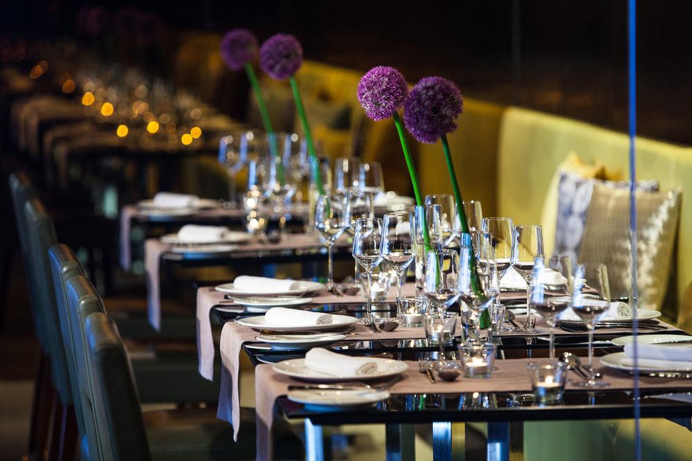 Renaissance Shanghai Zhongshan Park Hotel Екстериор снимка