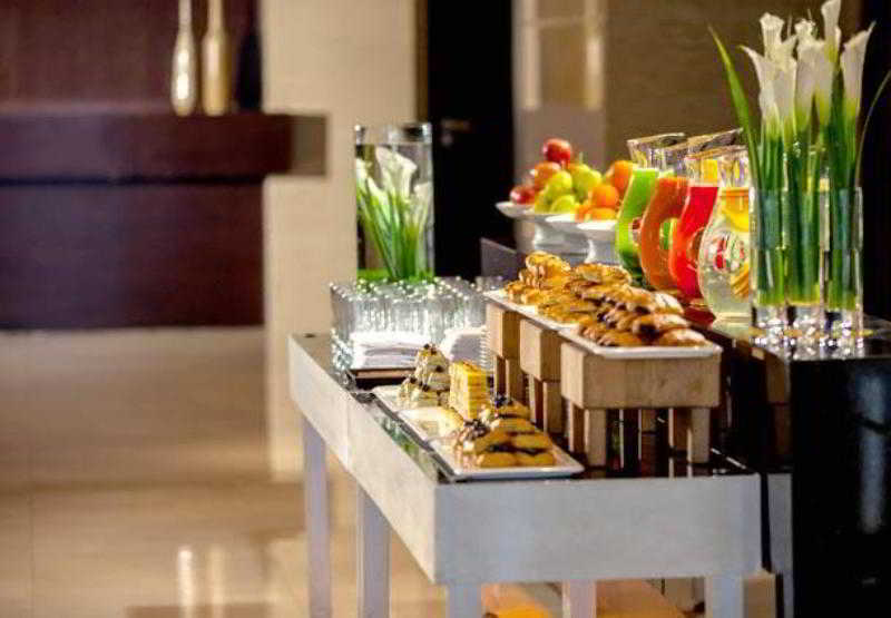 Renaissance Shanghai Zhongshan Park Hotel Ресторант снимка