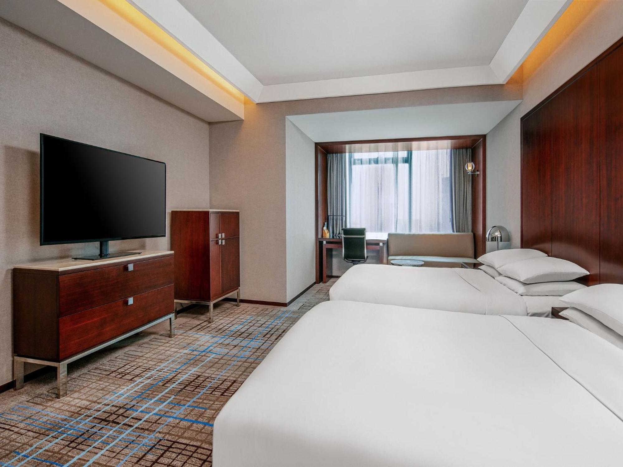 Renaissance Shanghai Zhongshan Park Hotel Екстериор снимка