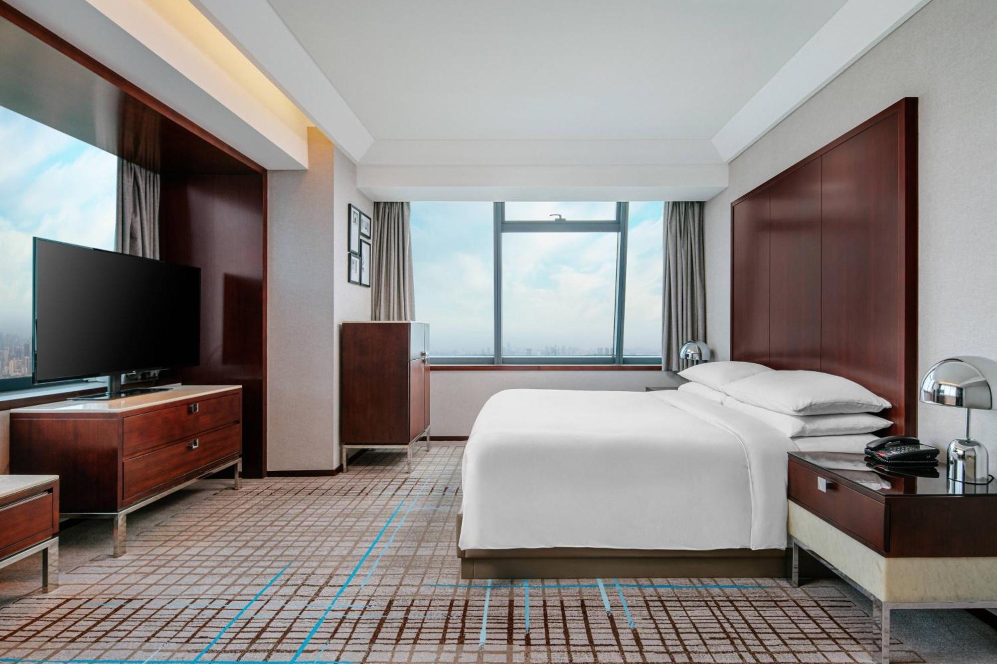 Renaissance Shanghai Zhongshan Park Hotel Екстериор снимка