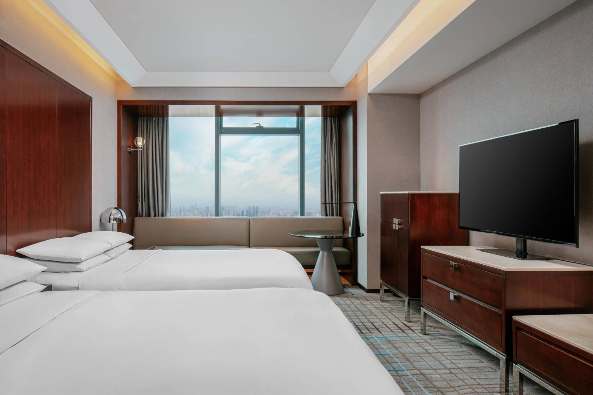 Renaissance Shanghai Zhongshan Park Hotel Екстериор снимка