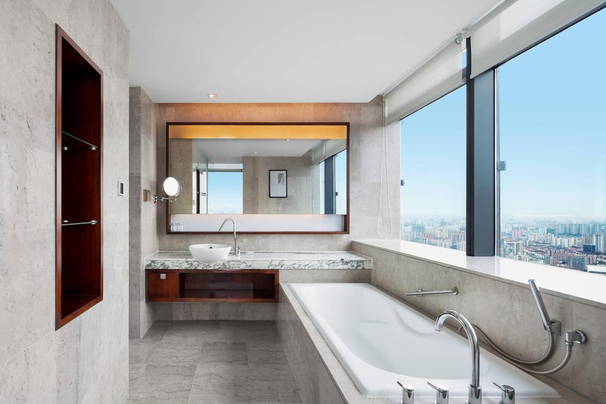 Renaissance Shanghai Zhongshan Park Hotel Екстериор снимка