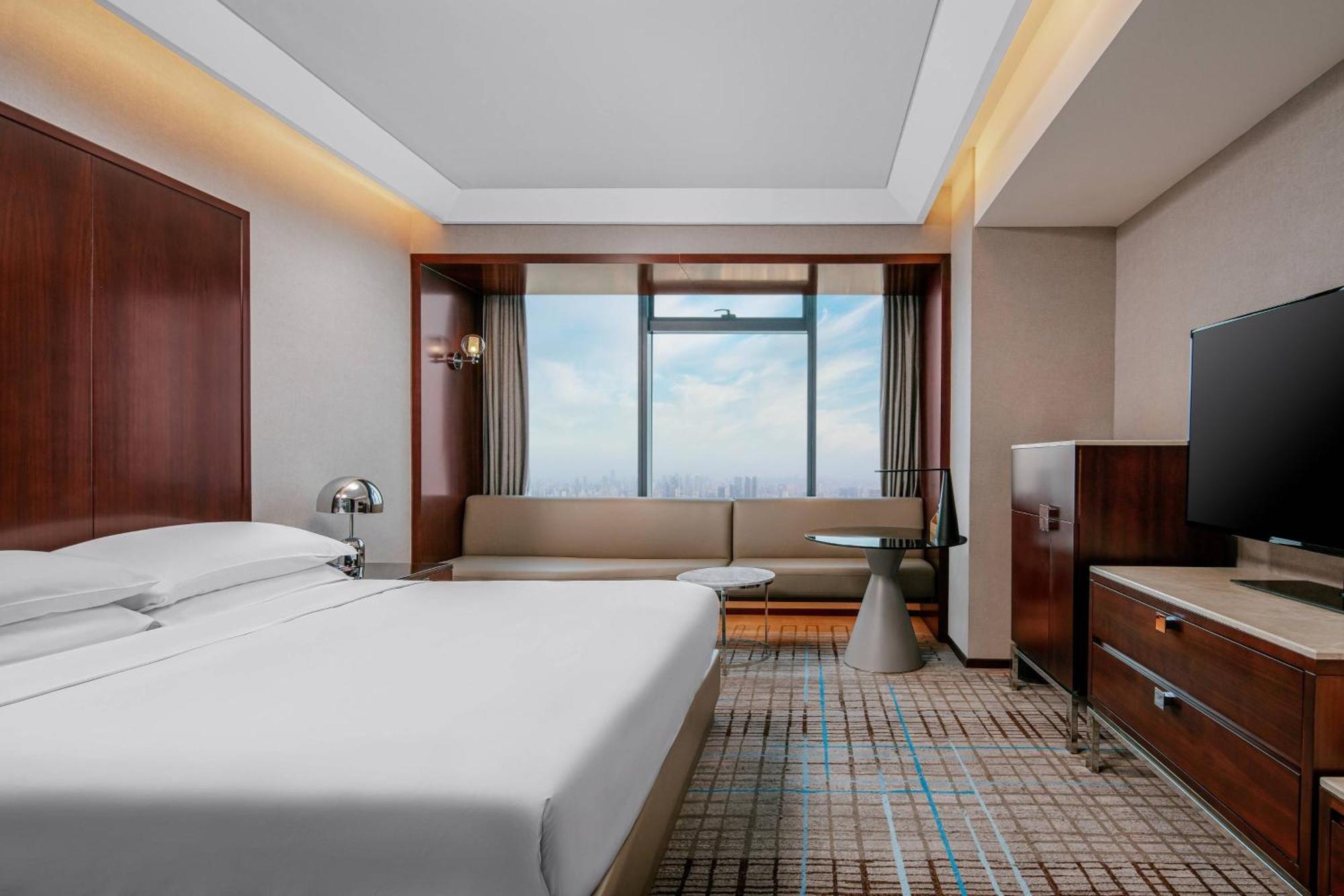 Renaissance Shanghai Zhongshan Park Hotel Екстериор снимка